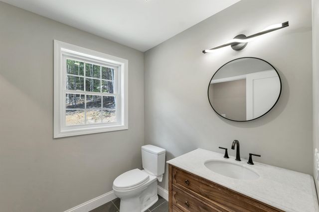 63 Mount Delight Road, Deerfield, NH 03037