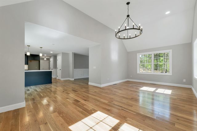 63 Mount Delight Road, Deerfield, NH 03037