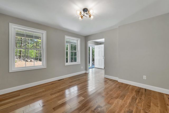 63 Mount Delight Road, Deerfield, NH 03037