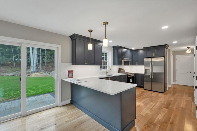 63 Mount Delight Road, Deerfield, NH 03037