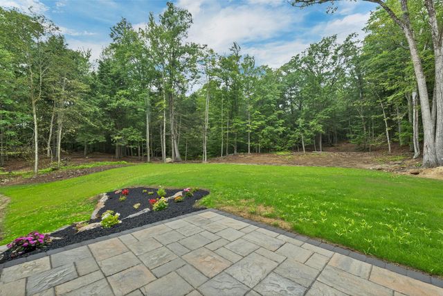 63 Mount Delight Road, Deerfield, NH 03037
