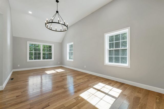 63 Mount Delight Road, Deerfield, NH 03037
