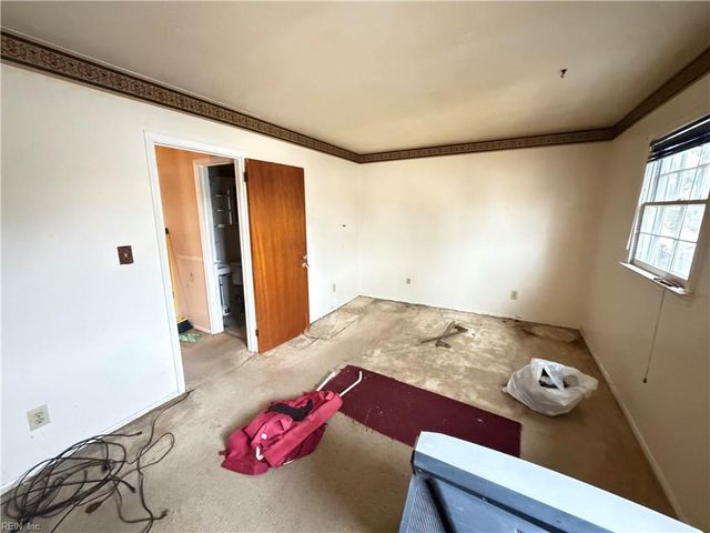 859 Cheyenne DR, Newport News, VA 23608