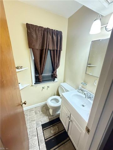 859 Cheyenne DR, Newport News, VA 23608