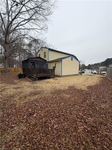 859 Cheyenne DR, Newport News, VA 23608