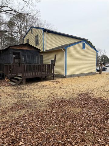 859 Cheyenne DR, Newport News, VA 23608