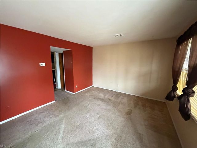 859 Cheyenne DR, Newport News, VA 23608