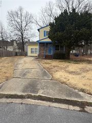 859 Cheyenne DR, Newport News, VA 23608