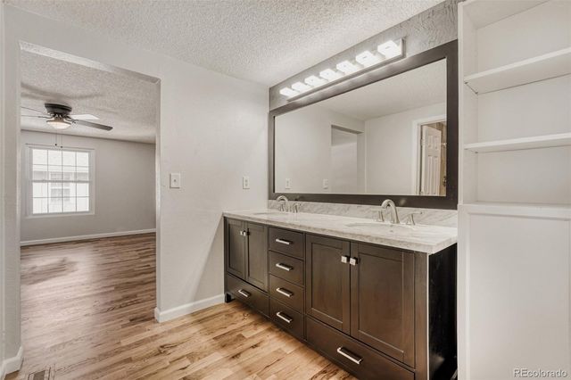 919 S Granby Way, Aurora, CO 80012