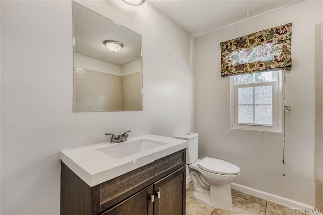 919 S Granby Way, Aurora, CO 80012