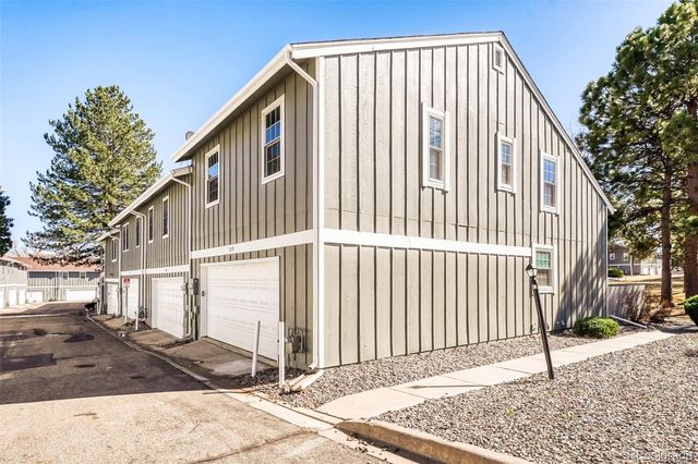 919 S Granby Way, Aurora, CO 80012