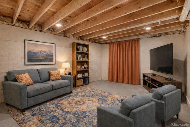 919 S Granby Way, Aurora, CO 80012