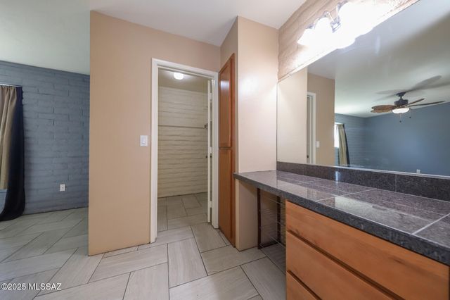 1641 S San Carla, Green Valley, AZ 85614