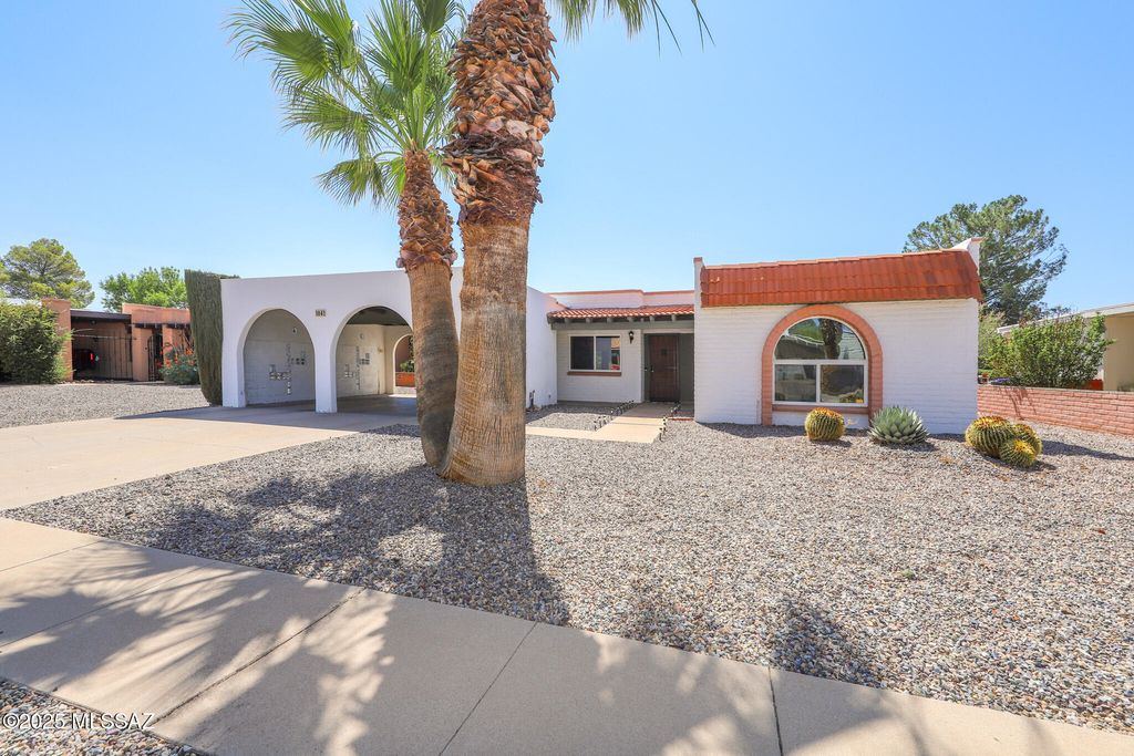 1641 S San Carla, Green Valley, AZ 85614