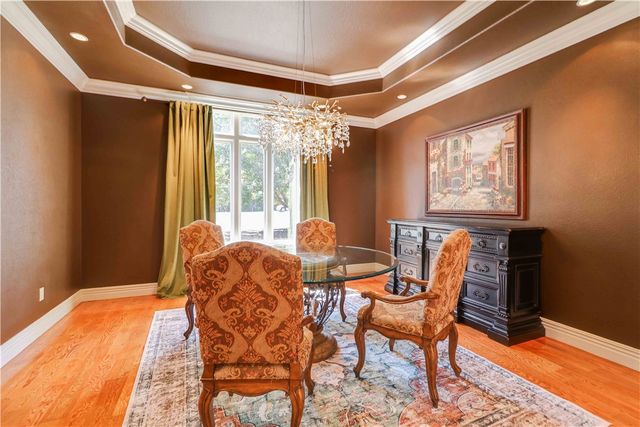 562 Winding Spring Drive, Fayetteville, AR 72703