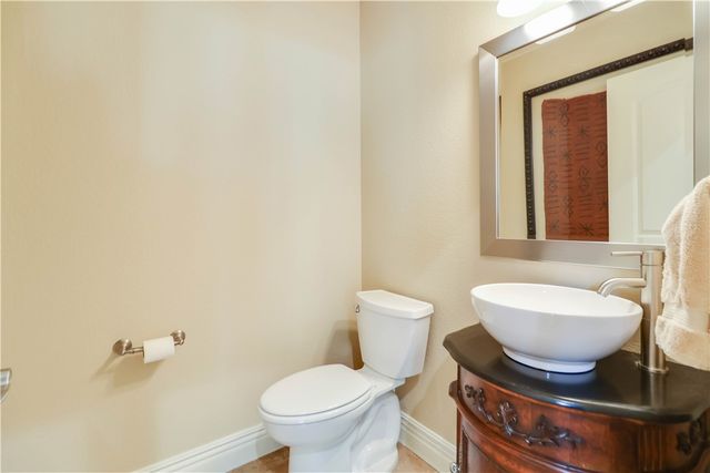 562 Winding Spring Drive, Fayetteville, AR 72703