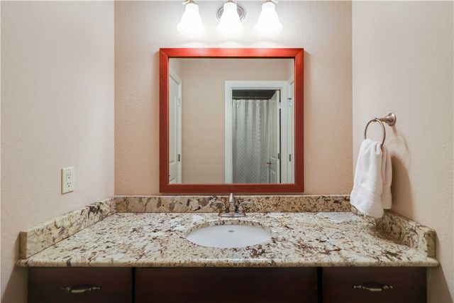 562 Winding Spring Drive, Fayetteville, AR 72703