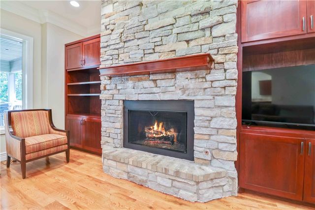 562 Winding Spring Drive, Fayetteville, AR 72703