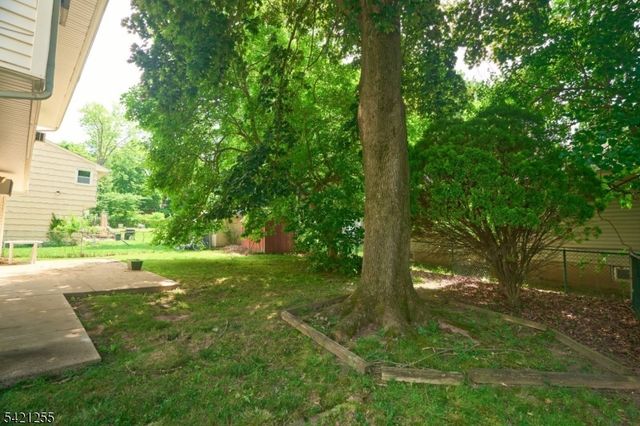 1004 Park Ln, Plainfield City, NJ 07062
