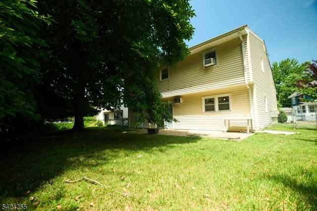1004 Park Ln, Plainfield City, NJ 07062