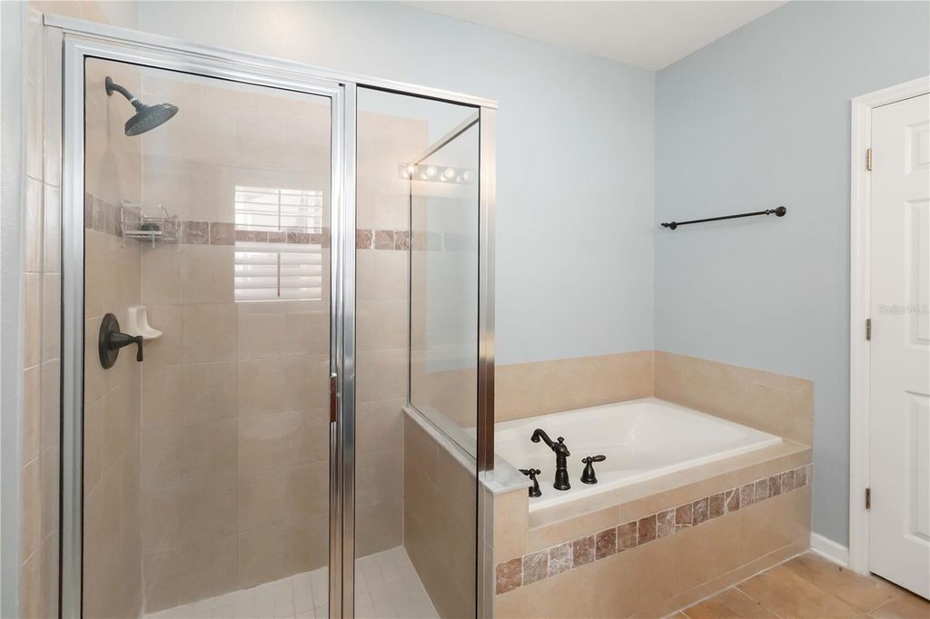 Image 15 of property listing at 8719 SILK BAY PLACE, Orlando, FL 32827