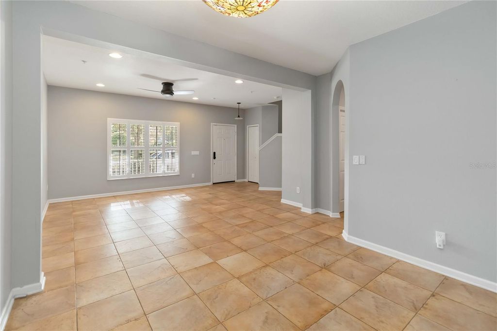 Image 6 of property listing at 8719 SILK BAY PLACE, Orlando, FL 32827