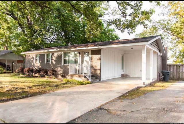 39 Plantation Drive, Little Rock, AR 72206