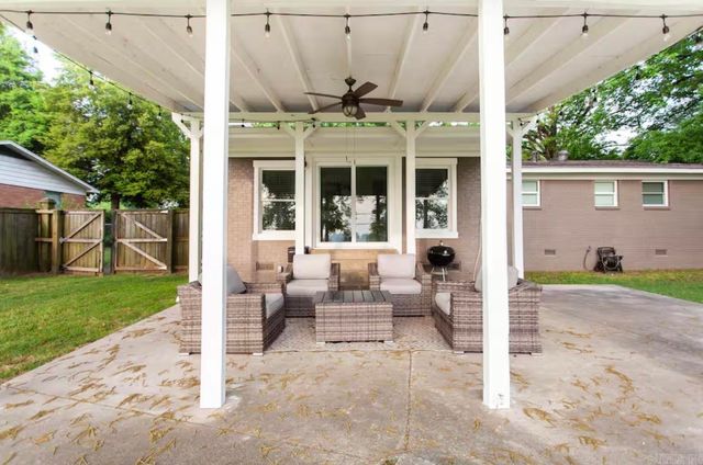 39 Plantation Drive, Little Rock, AR 72206