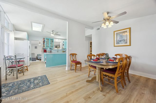 7428 SANDHURST Road S, Jacksonville, FL 32277