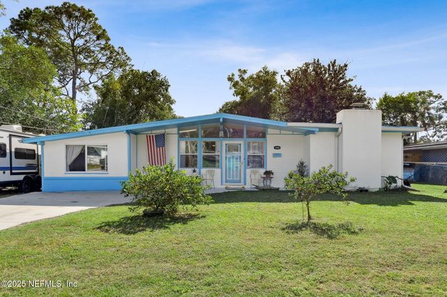 7428 SANDHURST Road S, Jacksonville, FL 32277