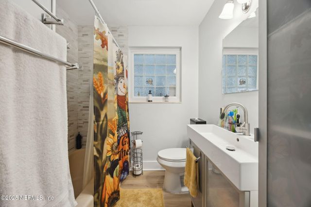 7428 SANDHURST Road S, Jacksonville, FL 32277