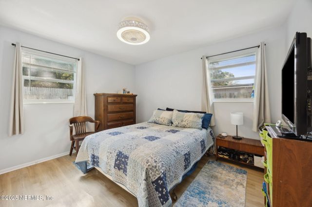 7428 SANDHURST Road S, Jacksonville, FL 32277