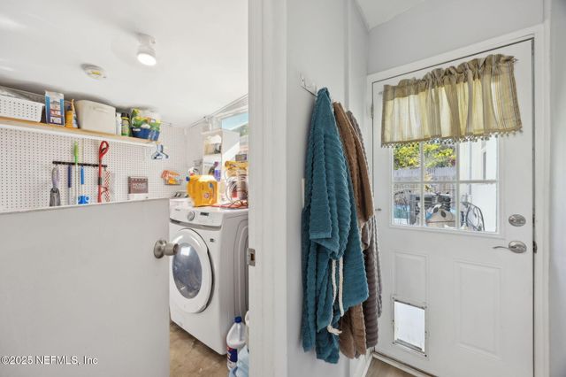 7428 SANDHURST Road S, Jacksonville, FL 32277