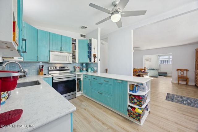 7428 SANDHURST Road S, Jacksonville, FL 32277