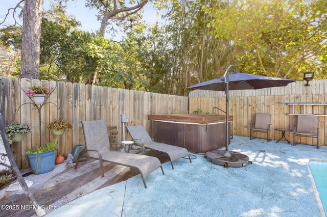 7428 SANDHURST Road S, Jacksonville, FL 32277