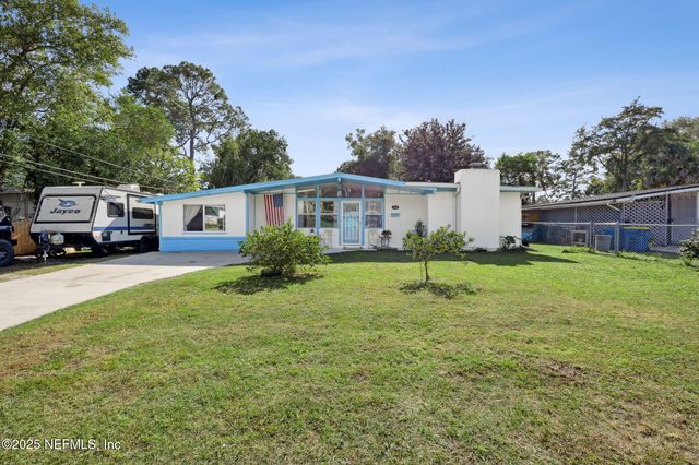 7428 SANDHURST Road S, Jacksonville, FL 32277