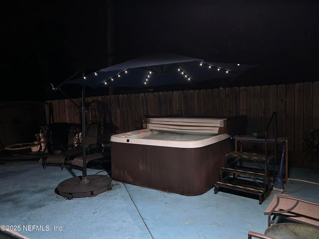 7428 SANDHURST Road S, Jacksonville, FL 32277