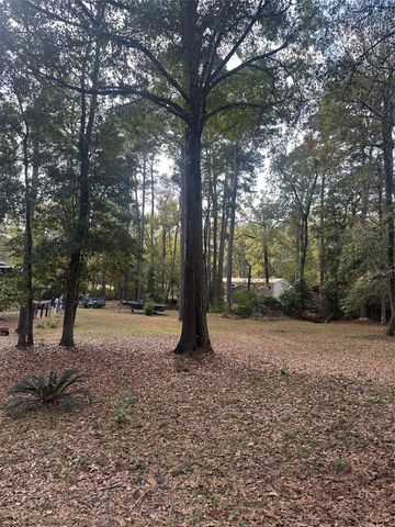 376 Nueces Drive, Trinity, TX 75862