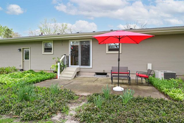 416 S Woodland Drive, Whitewater, WI 53190