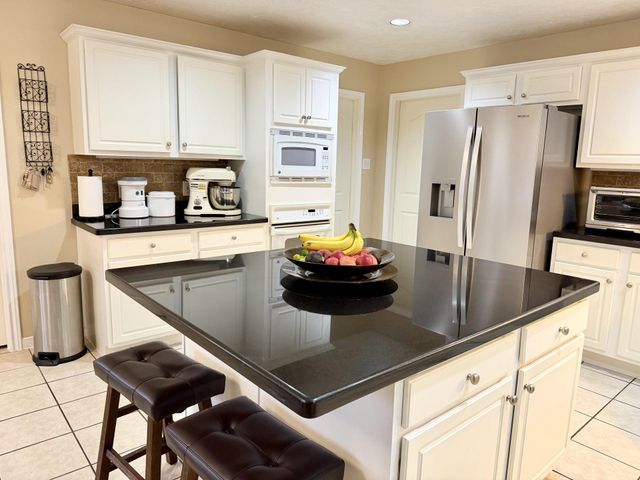 3530 Dry Creek Drive, Pasadena, TX 77505