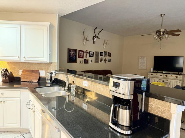 3530 Dry Creek Drive, Pasadena, TX 77505