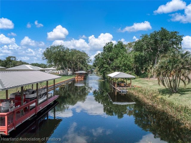 104 Happiness Avenue, Lake Placid, FL 33852