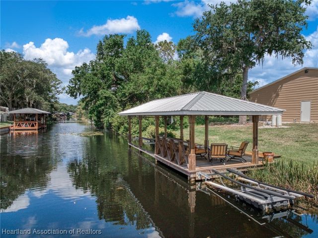104 Happiness Avenue, Lake Placid, FL 33852