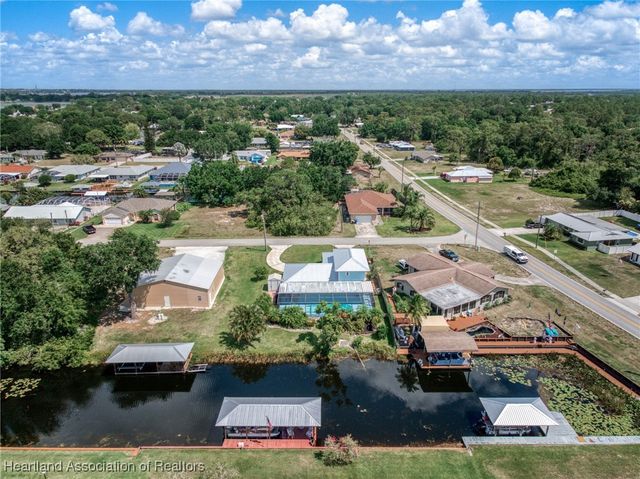 104 Happiness Avenue, Lake Placid, FL 33852