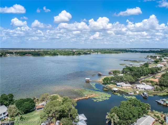 104 Happiness Avenue, Lake Placid, FL 33852