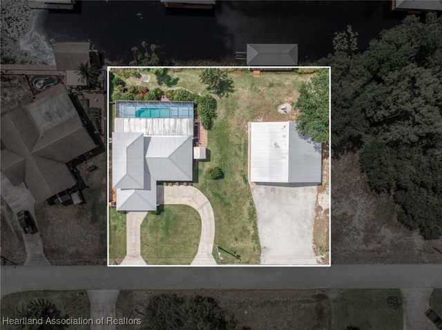 104 Happiness Avenue, Lake Placid, FL 33852