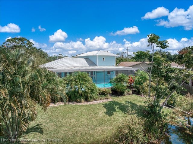 104 Happiness Avenue, Lake Placid, FL 33852