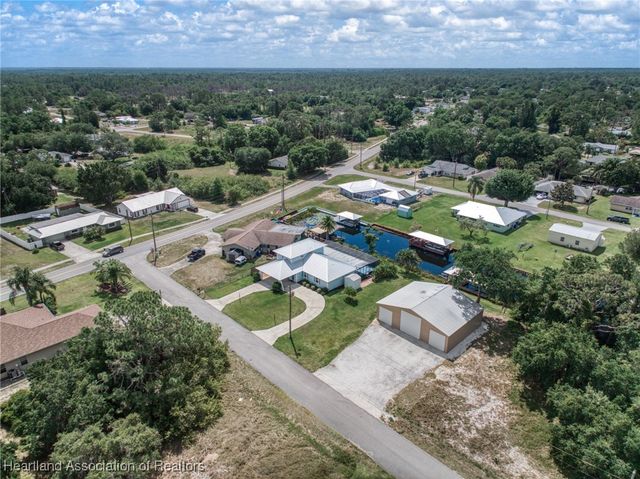 104 Happiness Avenue, Lake Placid, FL 33852