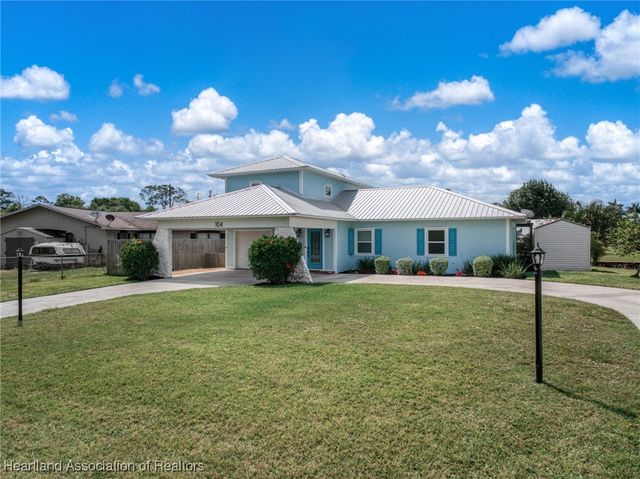 104 Happiness Avenue, Lake Placid, FL 33852