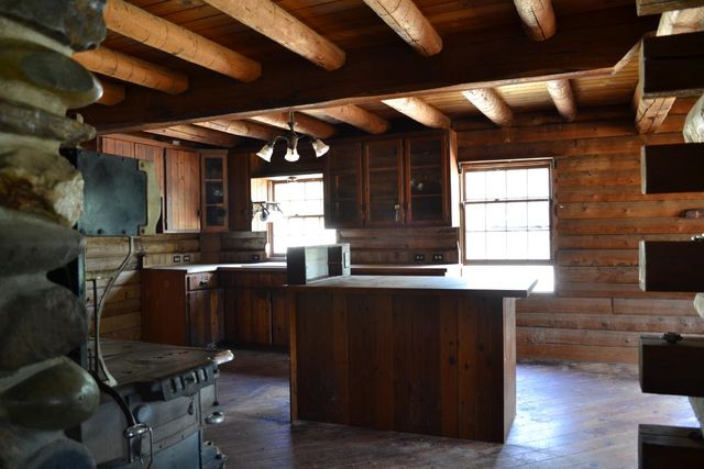 8600 Lodestone Rd, Somerset, CA 95684